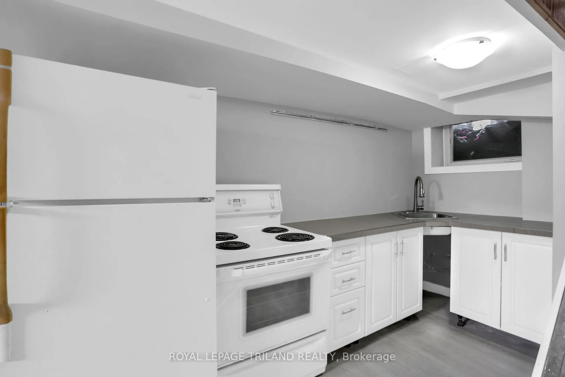 Photo 29 of 40 Metcalfe Street, St. Thomas — HOMEH