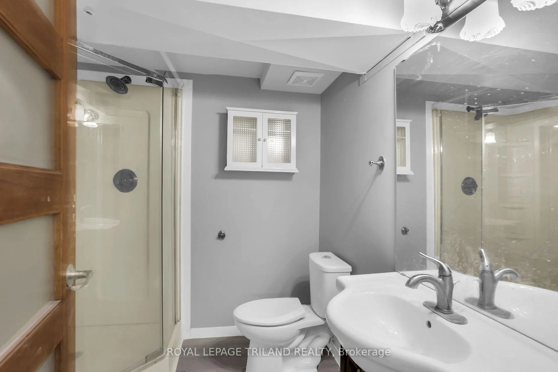 Photo 33 of 40 Metcalfe Street, St. Thomas — HOMEH
