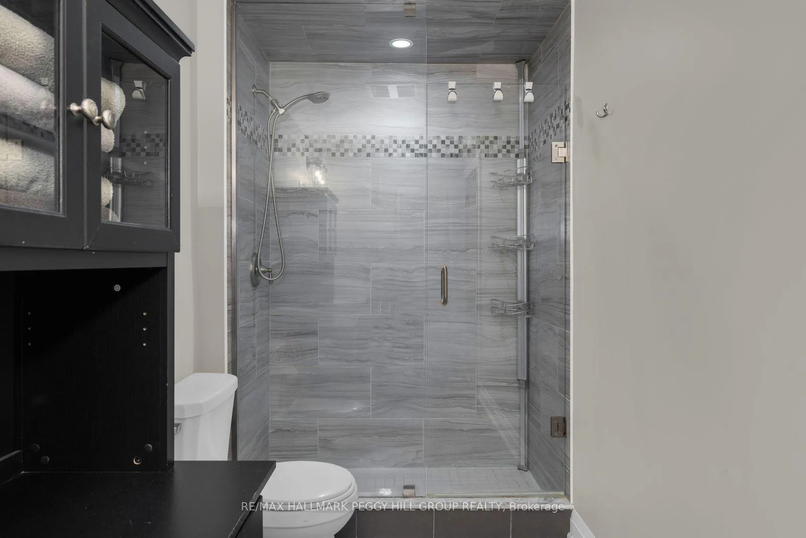 Photo 9 of Unit 407, 306 Essa Road, Barrie, 400 West — HOMEH