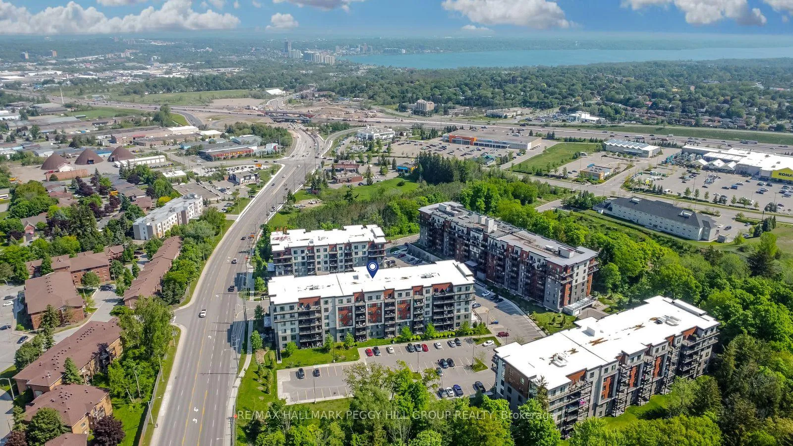 Photo 13 of Unit 407, 306 Essa Road, Barrie, 400 West — HOMEH