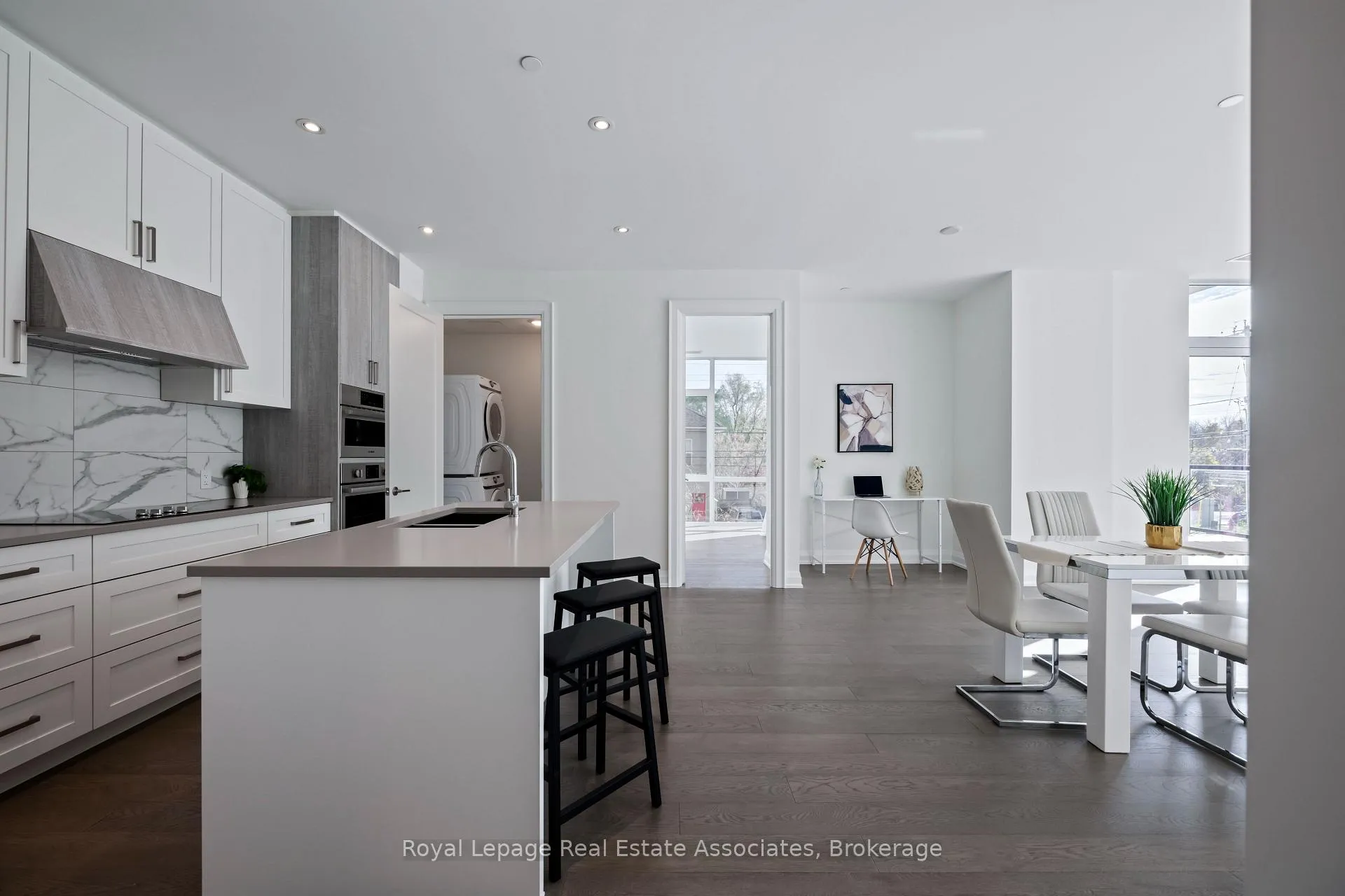 Photo 5 of Unit 209, 42 Mill Street, Halton Hills, Georgetown — HOMEH