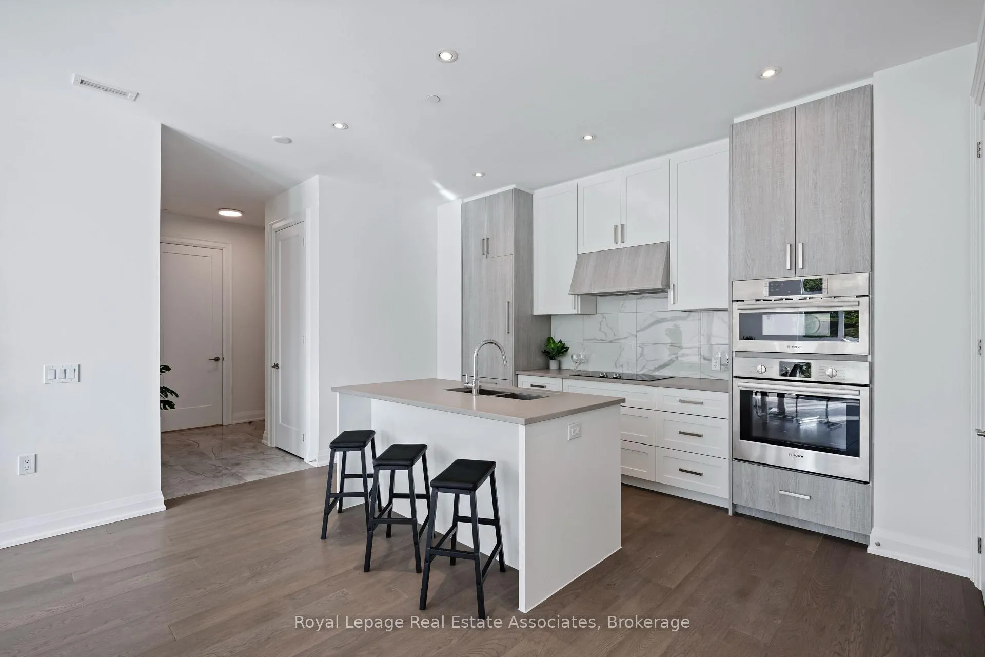 Photo 11 of Unit 209, 42 Mill Street, Halton Hills, Georgetown — HOMEH