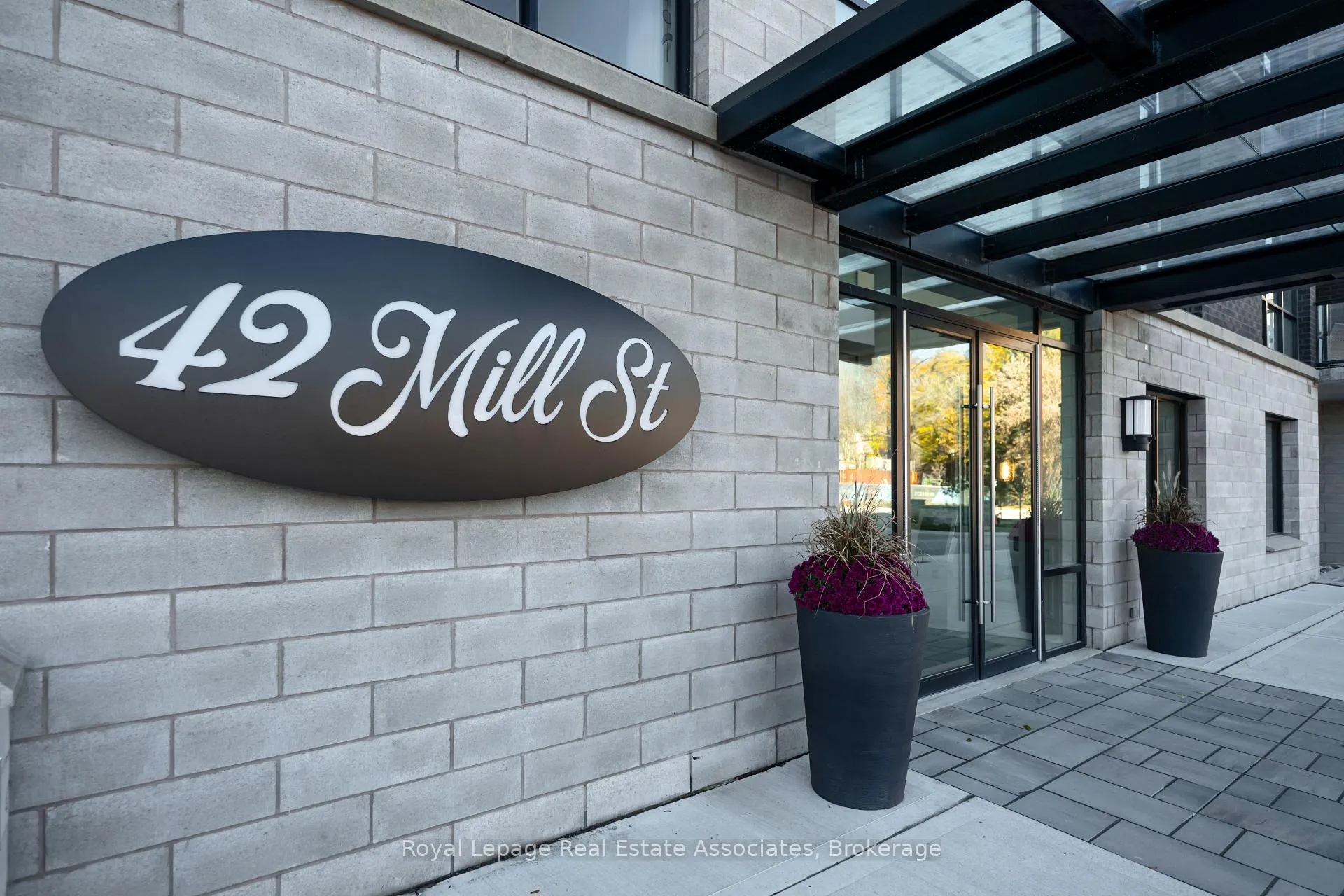 Photo 38 of Unit 209, 42 Mill Street, Halton Hills, Georgetown — HOMEH