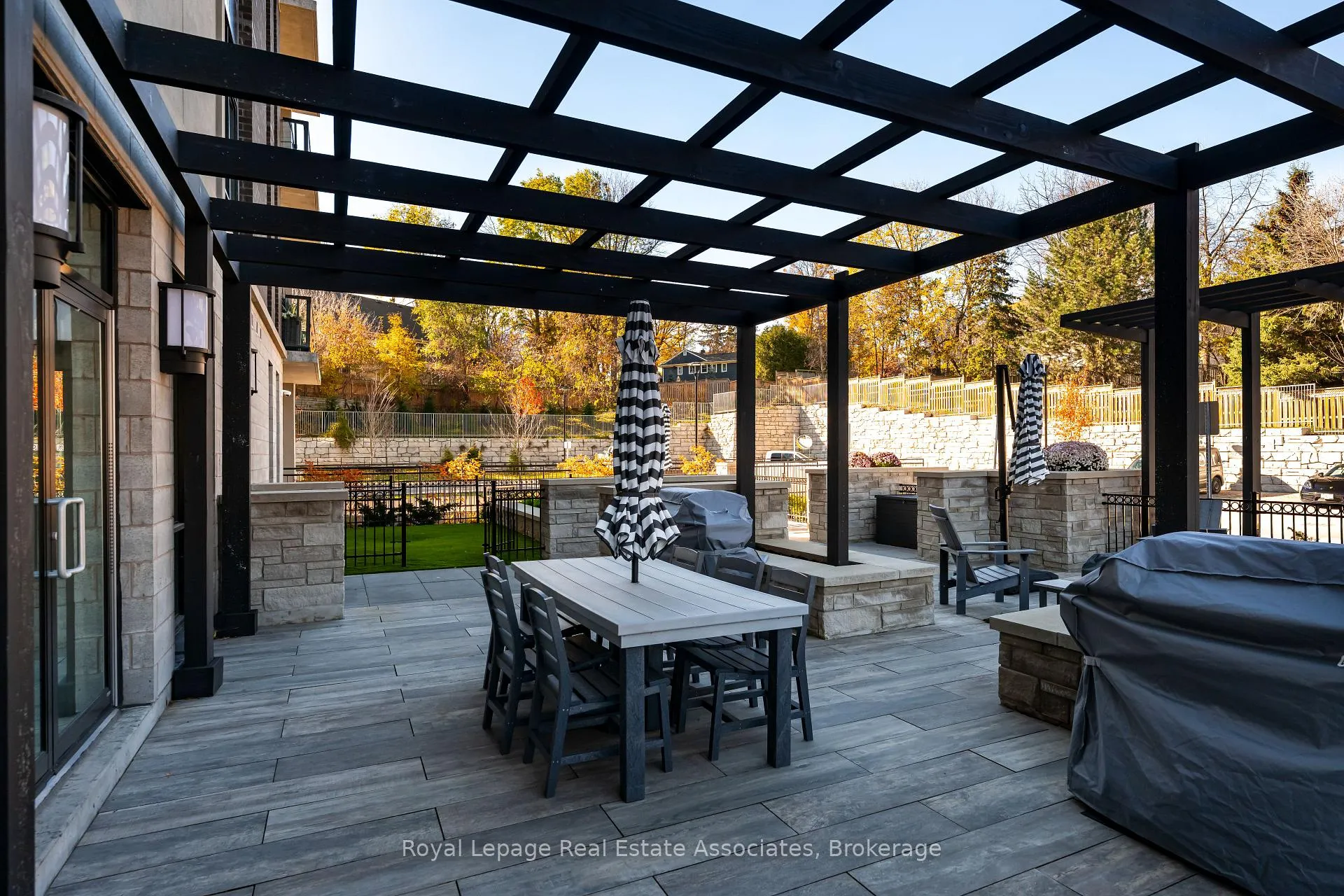 Photo 43 of Unit 209, 42 Mill Street, Halton Hills, Georgetown — HOMEH