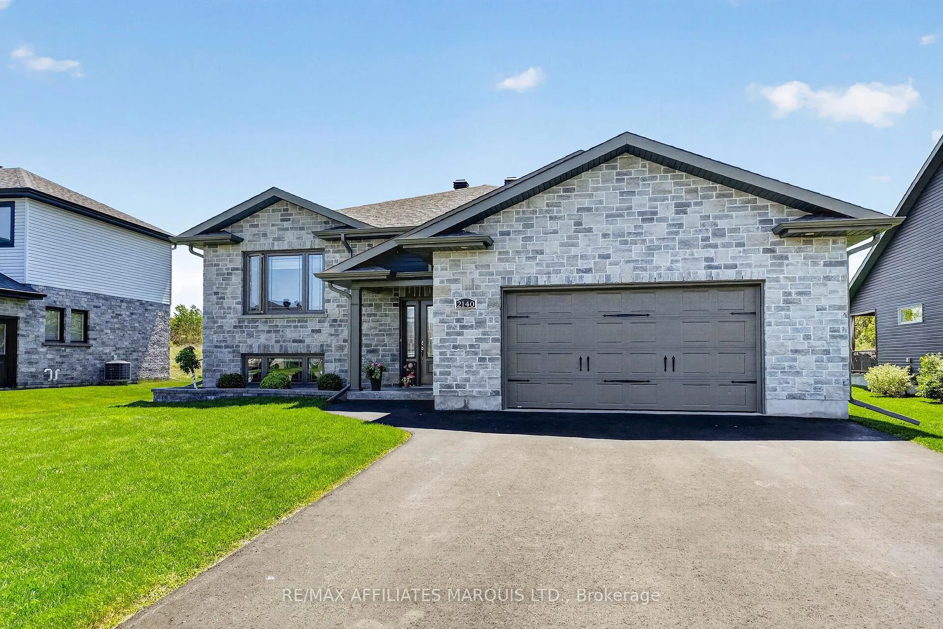 Photo 4 of 2140 Burke Avenue, Cornwall — HOMEH