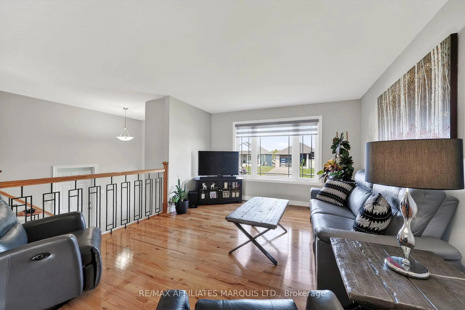 Photo 9 of 2140 Burke Avenue, Cornwall — HOMEH
