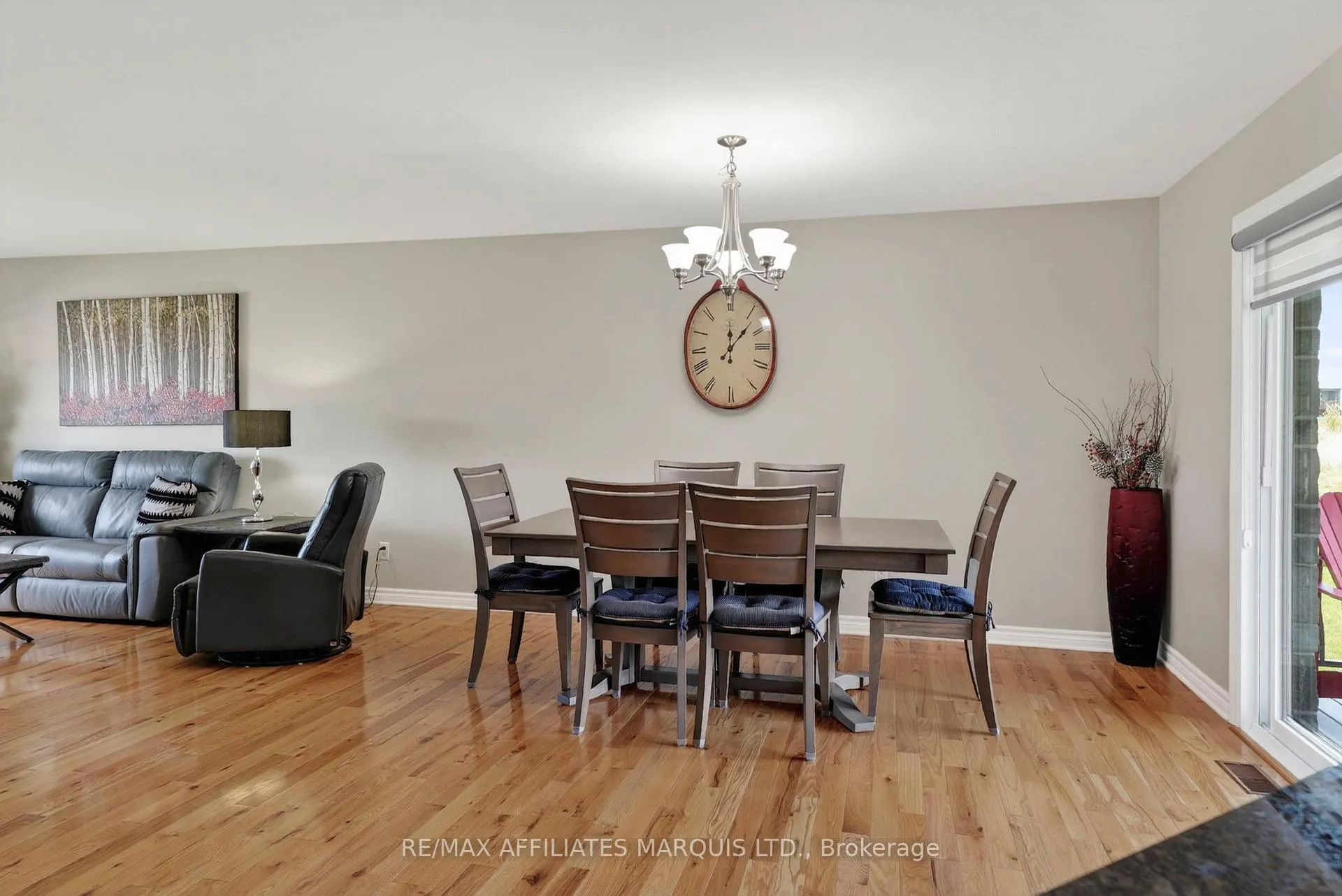 Photo 11 of 2140 Burke Avenue, Cornwall — HOMEH