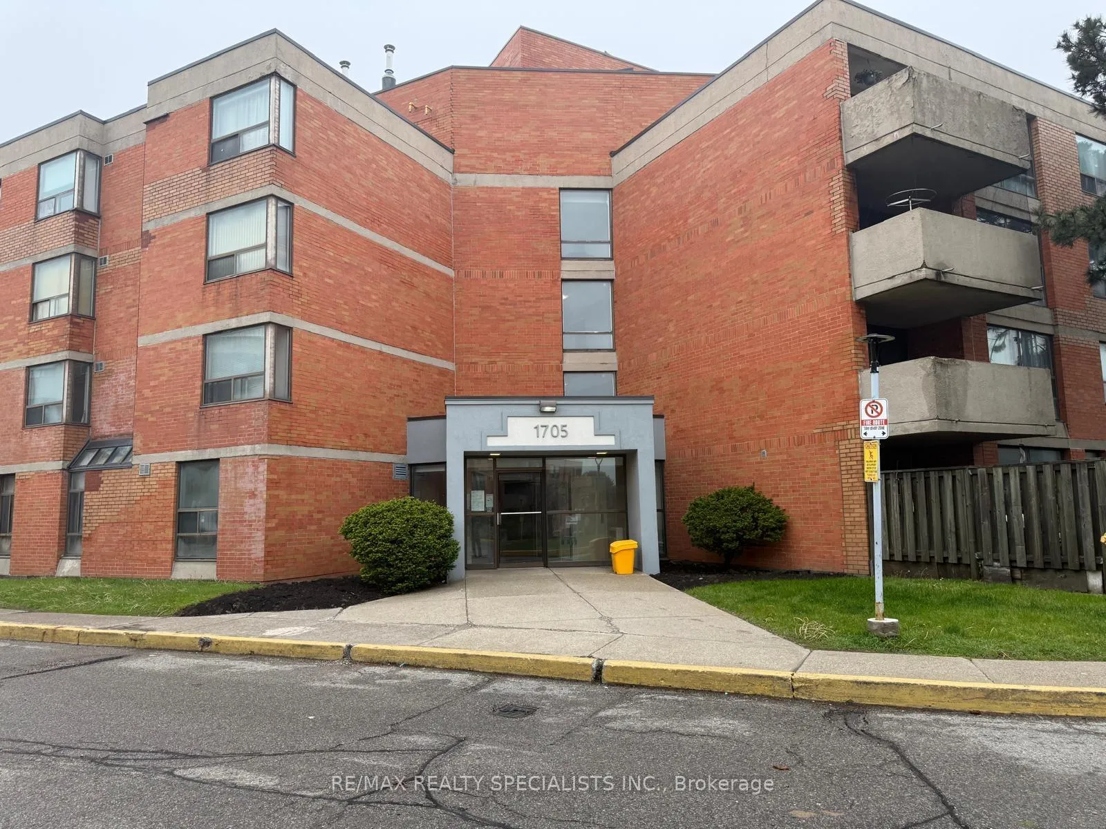Front of Unit 103, 1705 Mccowan Road