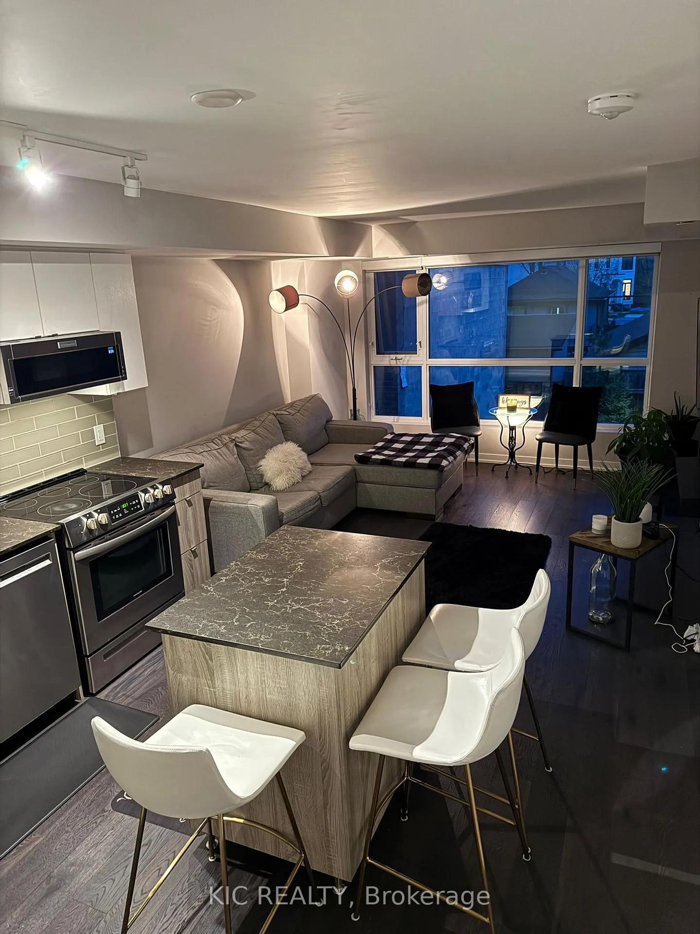 Photo 8 of Unit 221, 1401 O'Connor Drive, Toronto, O'Connor-Parkview — HOMEH