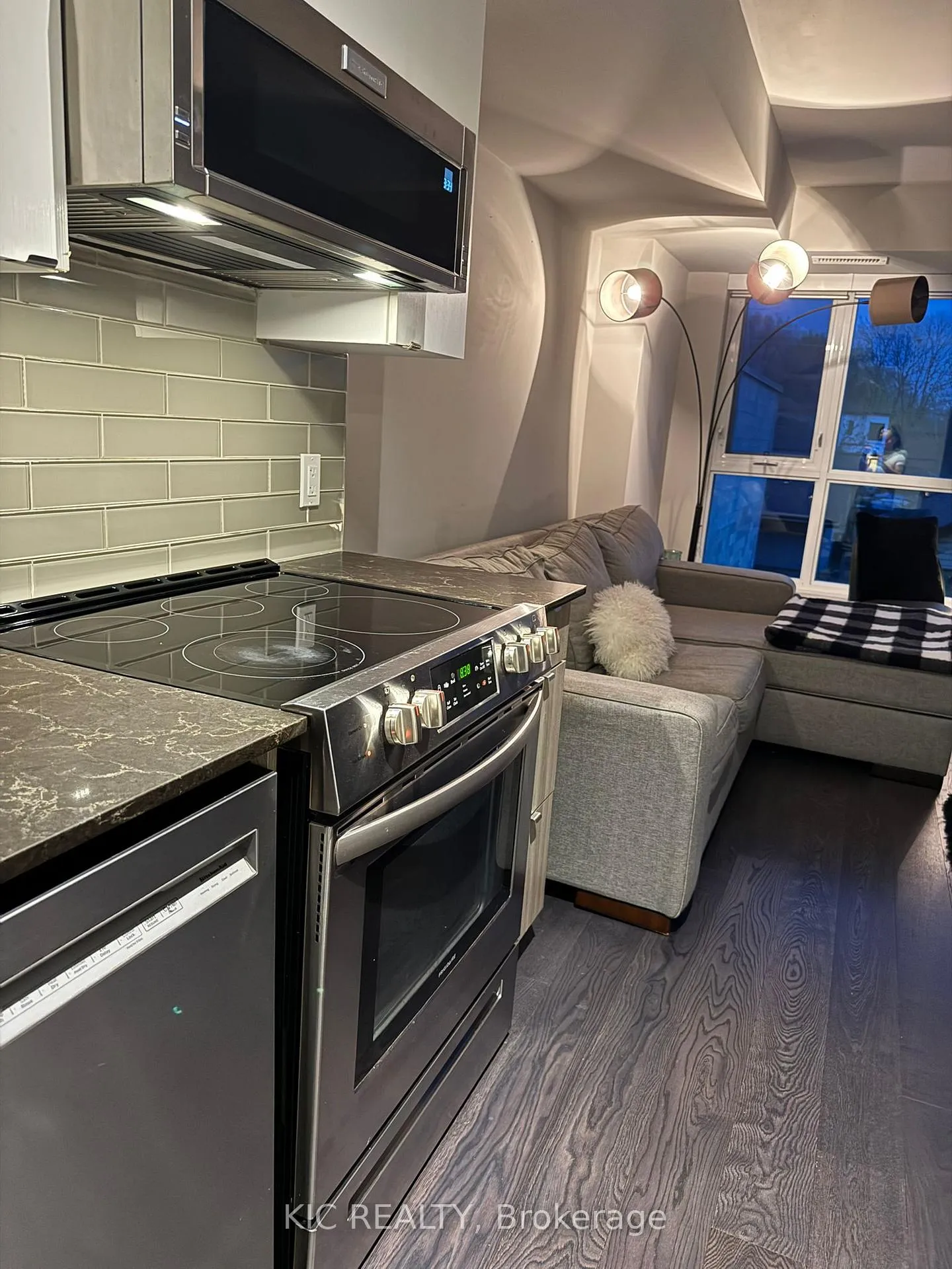 Photo 12 of Unit 221, 1401 O'Connor Drive, Toronto, O'Connor-Parkview — HOMEH