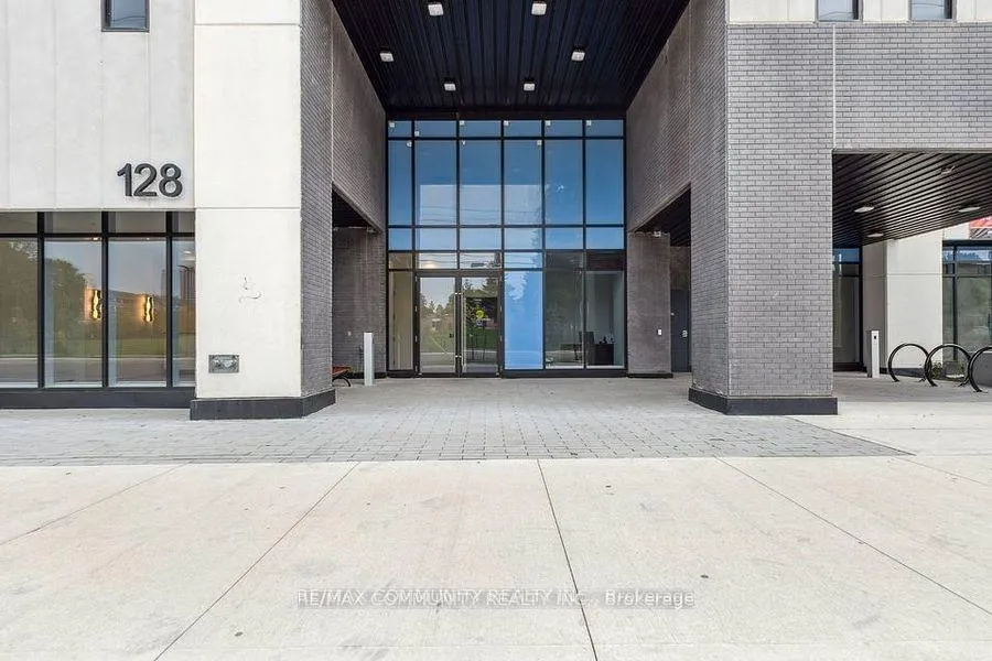 Photo 2 of Unit 905, 128 King Street N, Waterloo — HOMEH
