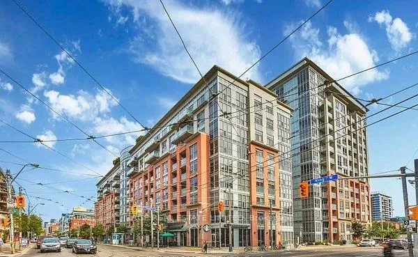 Front of Unit 518, 1005 King Street W