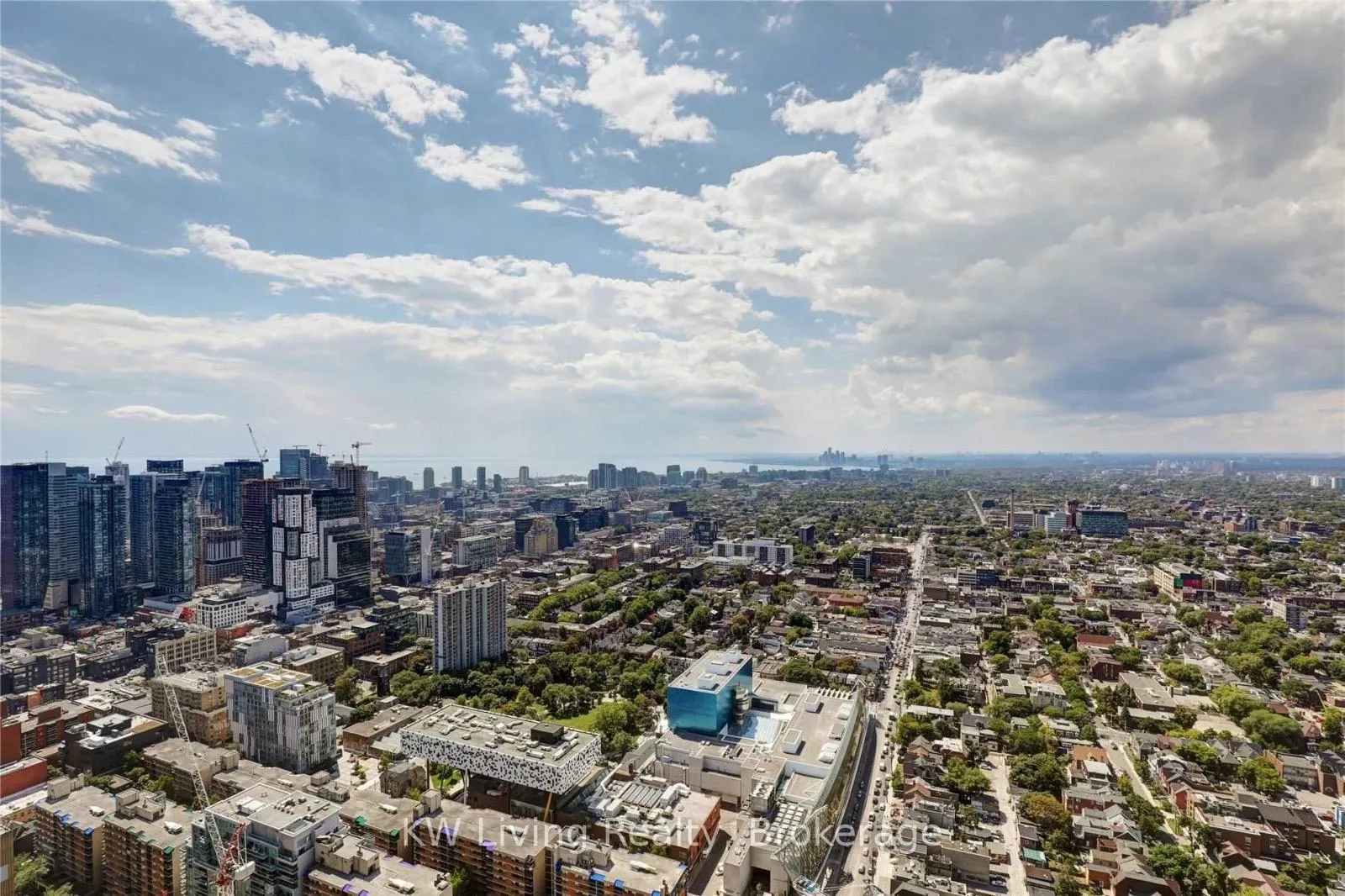 Photo 18 of Unit 4415, 488 University Avenue, Toronto, University — HOMEH