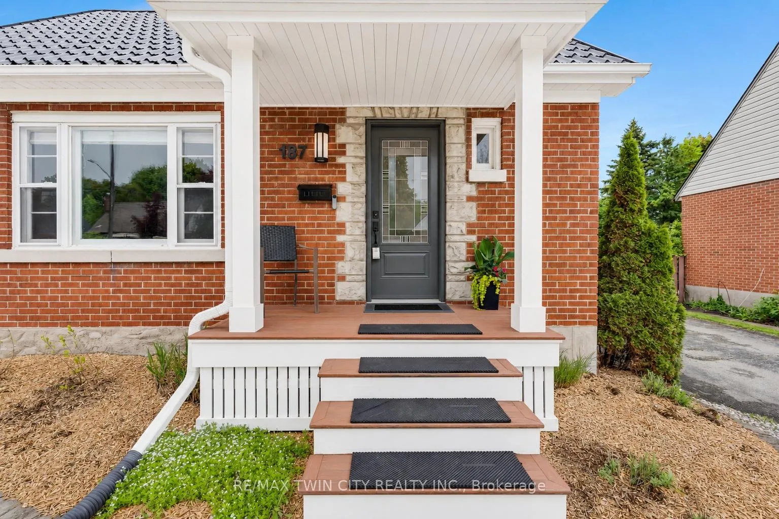Photo 3 of 187 Neilson Avenue, Waterloo, Uptown Waterloo — HOMEH