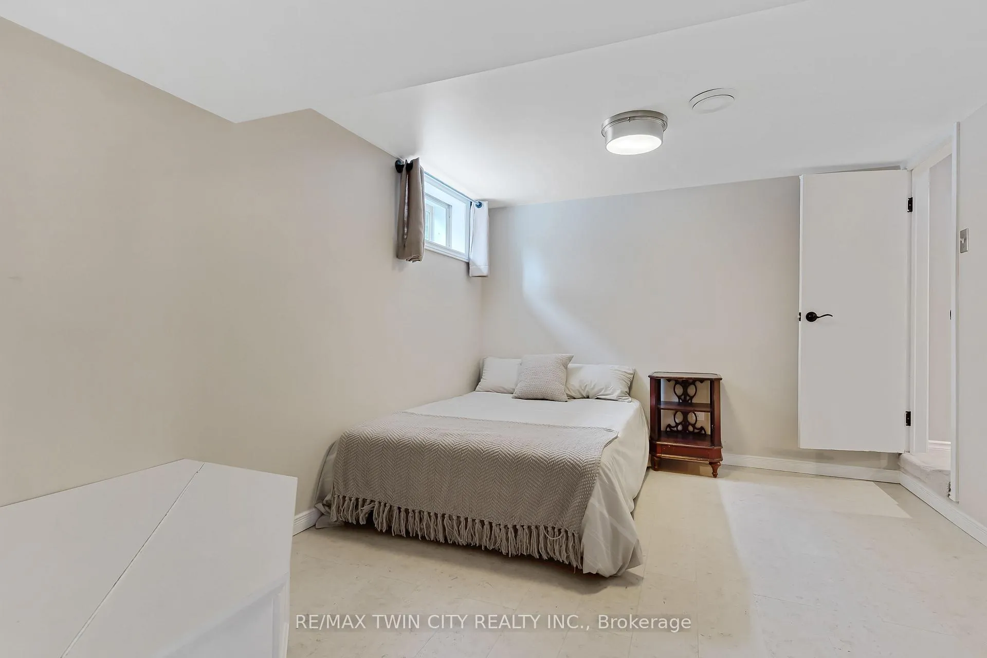 Photo 36 of 187 Neilson Avenue, Waterloo, Uptown Waterloo — HOMEH