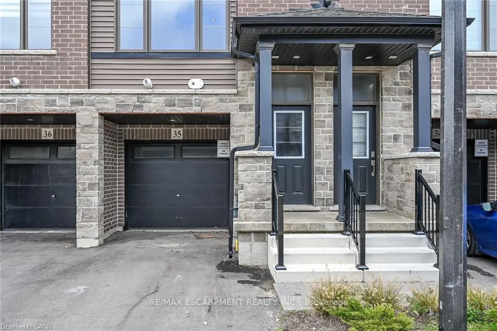 Photo 4 of Unit 35, 120 Court Drive, Brant, Paris — HOMEH