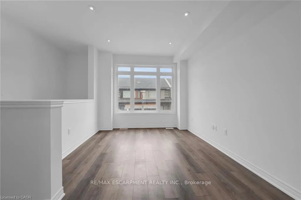 Photo 5 of Unit 35, 120 Court Drive, Brant, Paris — HOMEH