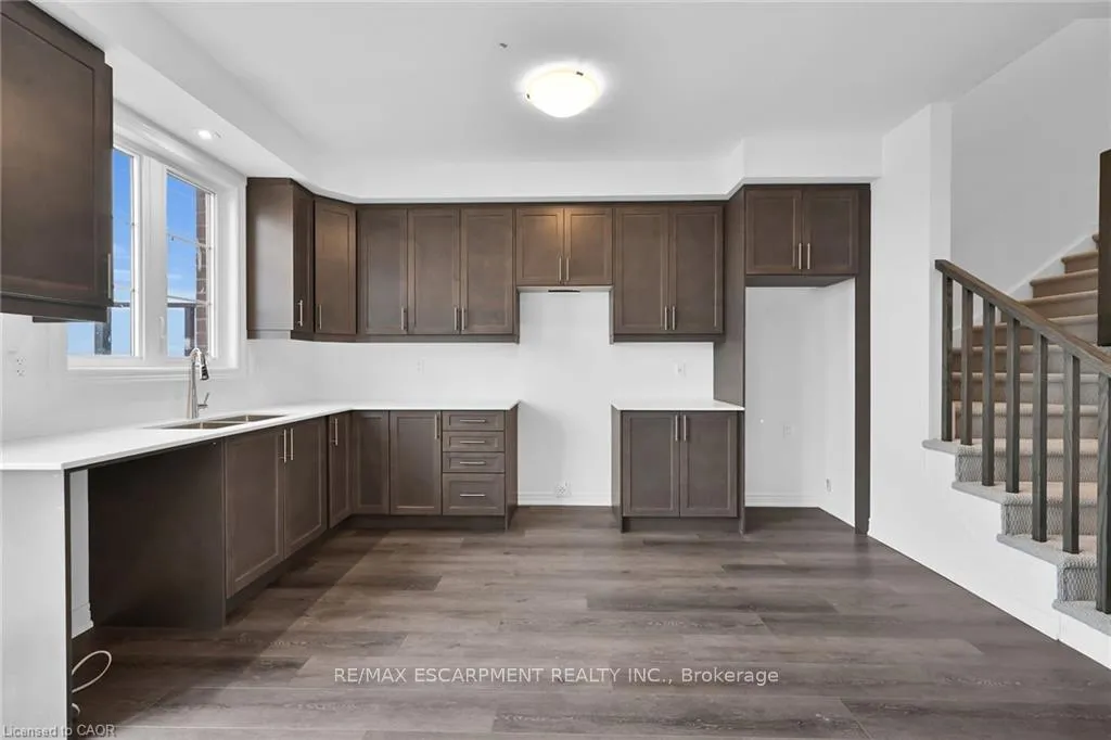 Photo 11 of Unit 35, 120 Court Drive, Brant, Paris — HOMEH