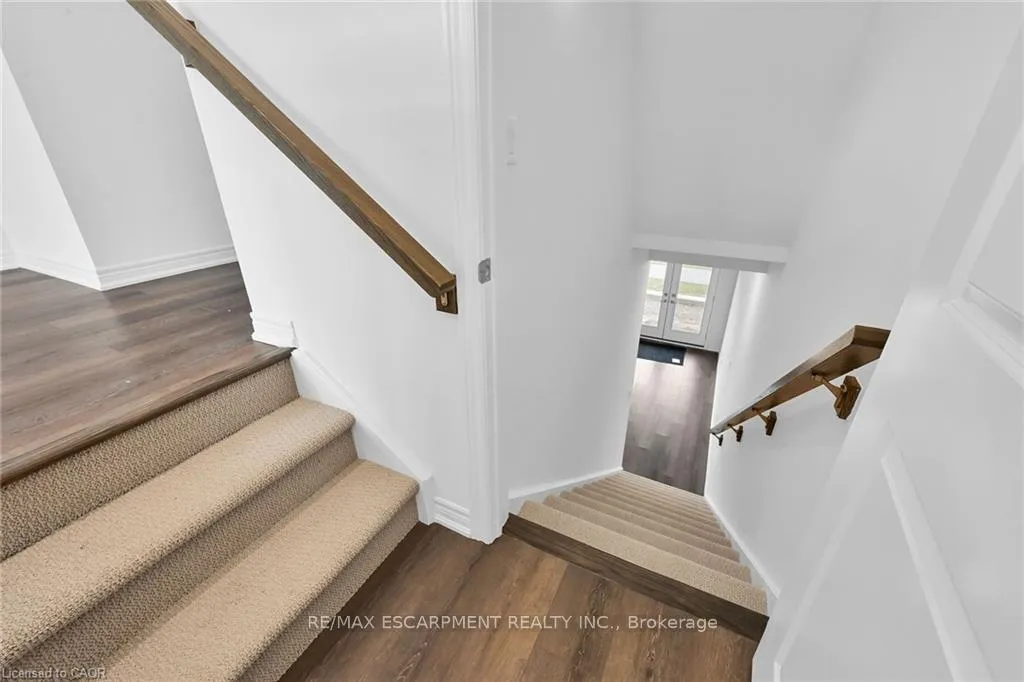 Photo 30 of Unit 35, 120 Court Drive, Brant, Paris — HOMEH