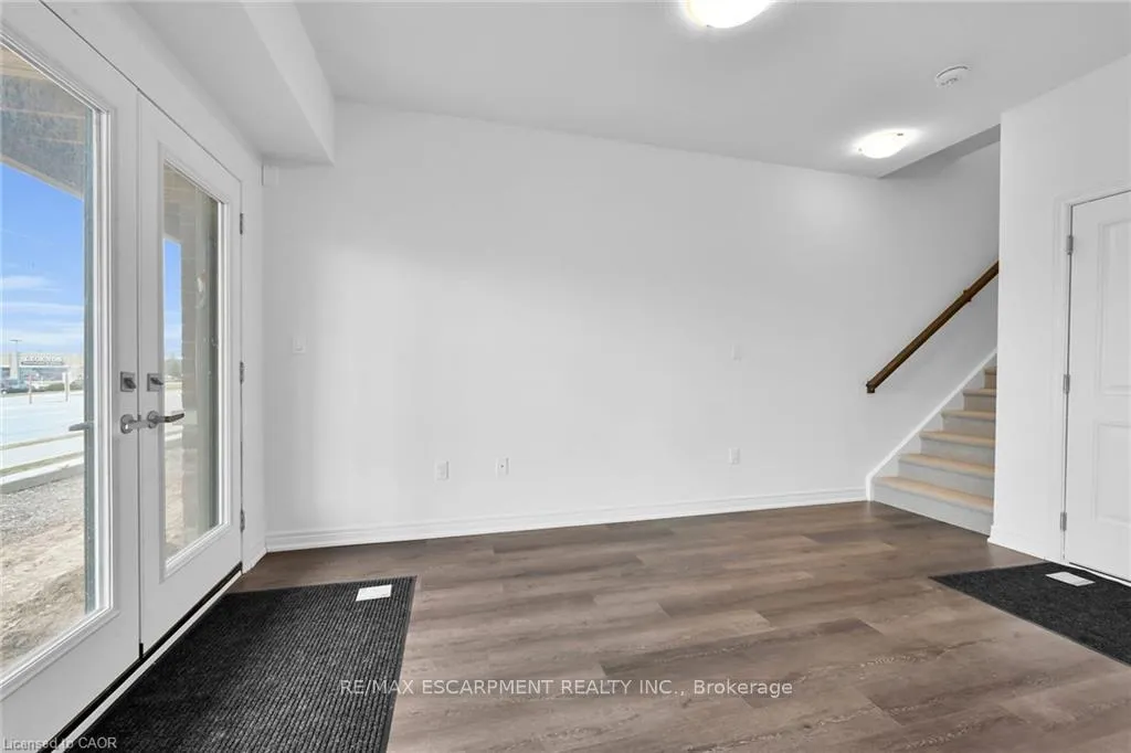 Photo 34 of Unit 35, 120 Court Drive, Brant, Paris — HOMEH