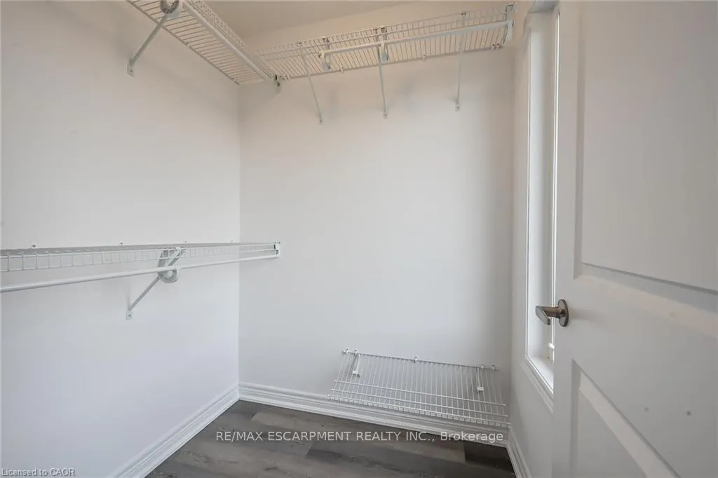 Photo 35 of Unit 35, 120 Court Drive, Brant, Paris — HOMEH