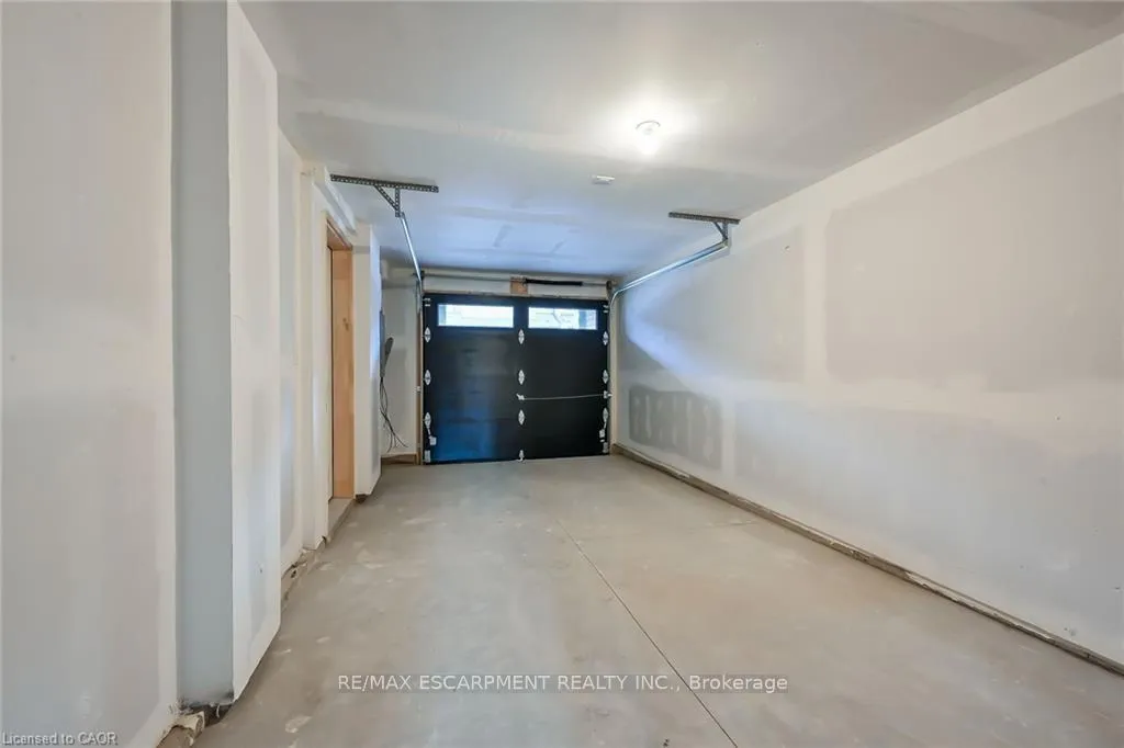 Photo 39 of Unit 35, 120 Court Drive, Brant, Paris — HOMEH