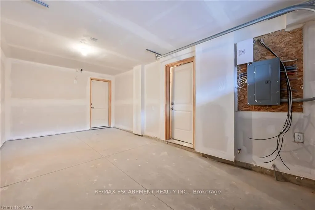 Photo 40 of Unit 35, 120 Court Drive, Brant, Paris — HOMEH