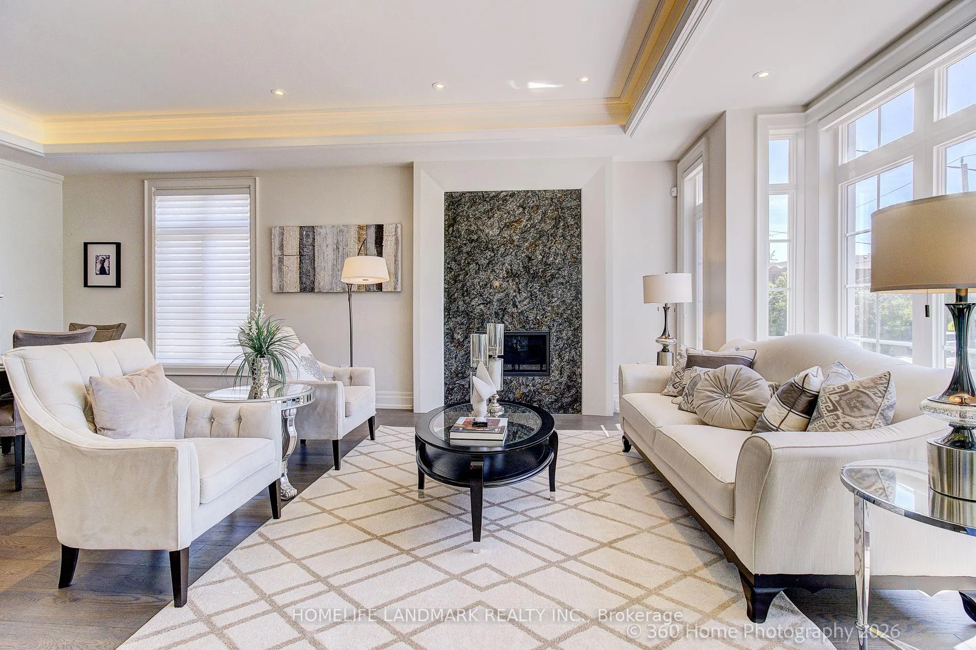 Photo 5 of 176 Caribou Road, Toronto, Bedford Park-Nortown — HOMEH