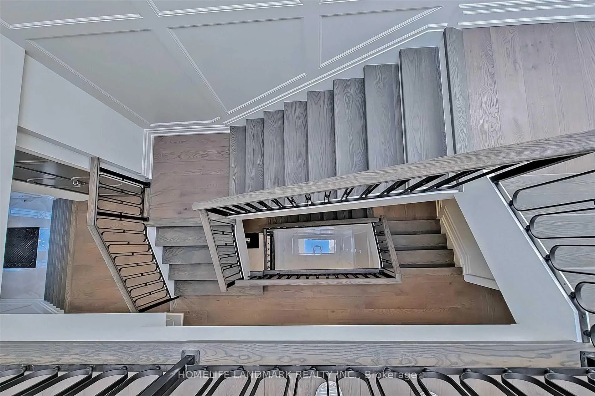 Photo 22 of 176 Caribou Road, Toronto, Bedford Park-Nortown — HOMEH