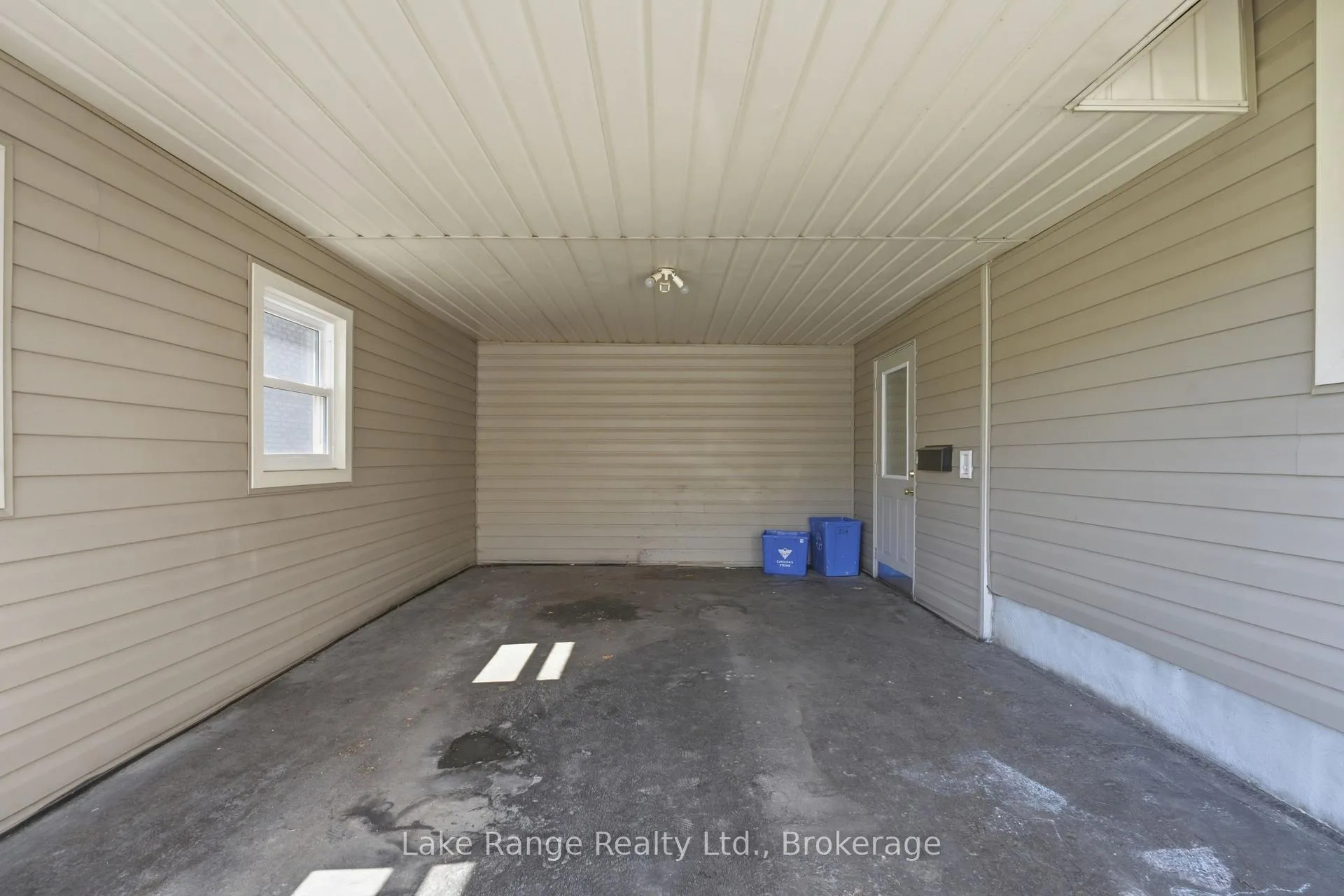 Photo 15 of 524 Gough Street, Huron-Kinloss, Lucknow — HOMEH