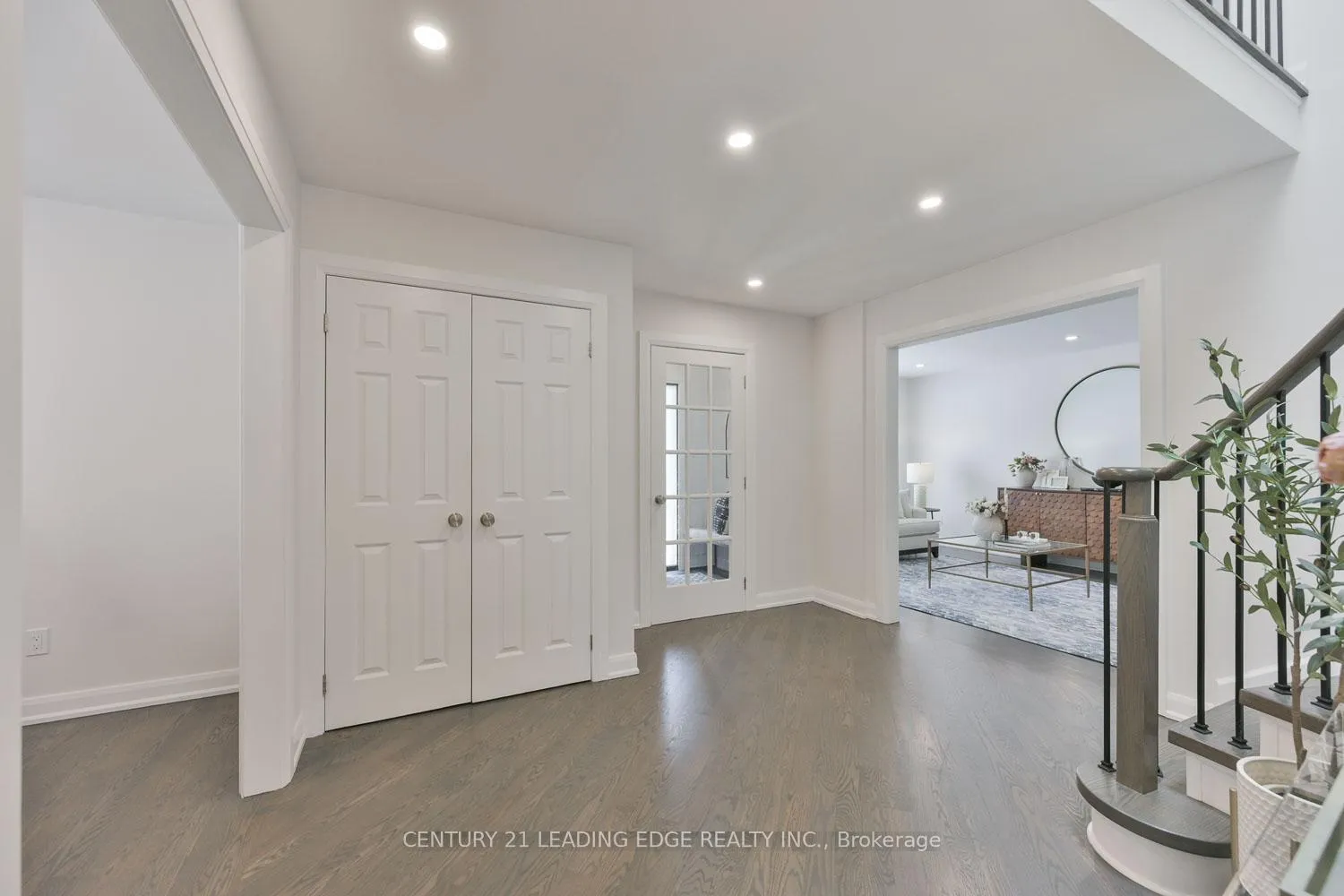 Photo 6 of 6 Dalecroft Circle, Markham, Unionville — HOMEH