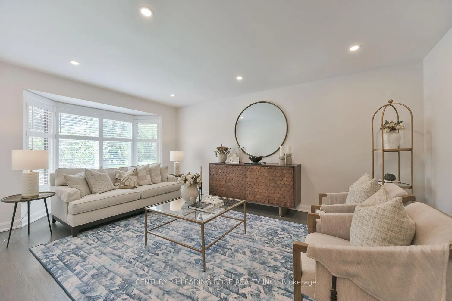 Photo 7 of 6 Dalecroft Circle, Markham, Unionville — HOMEH