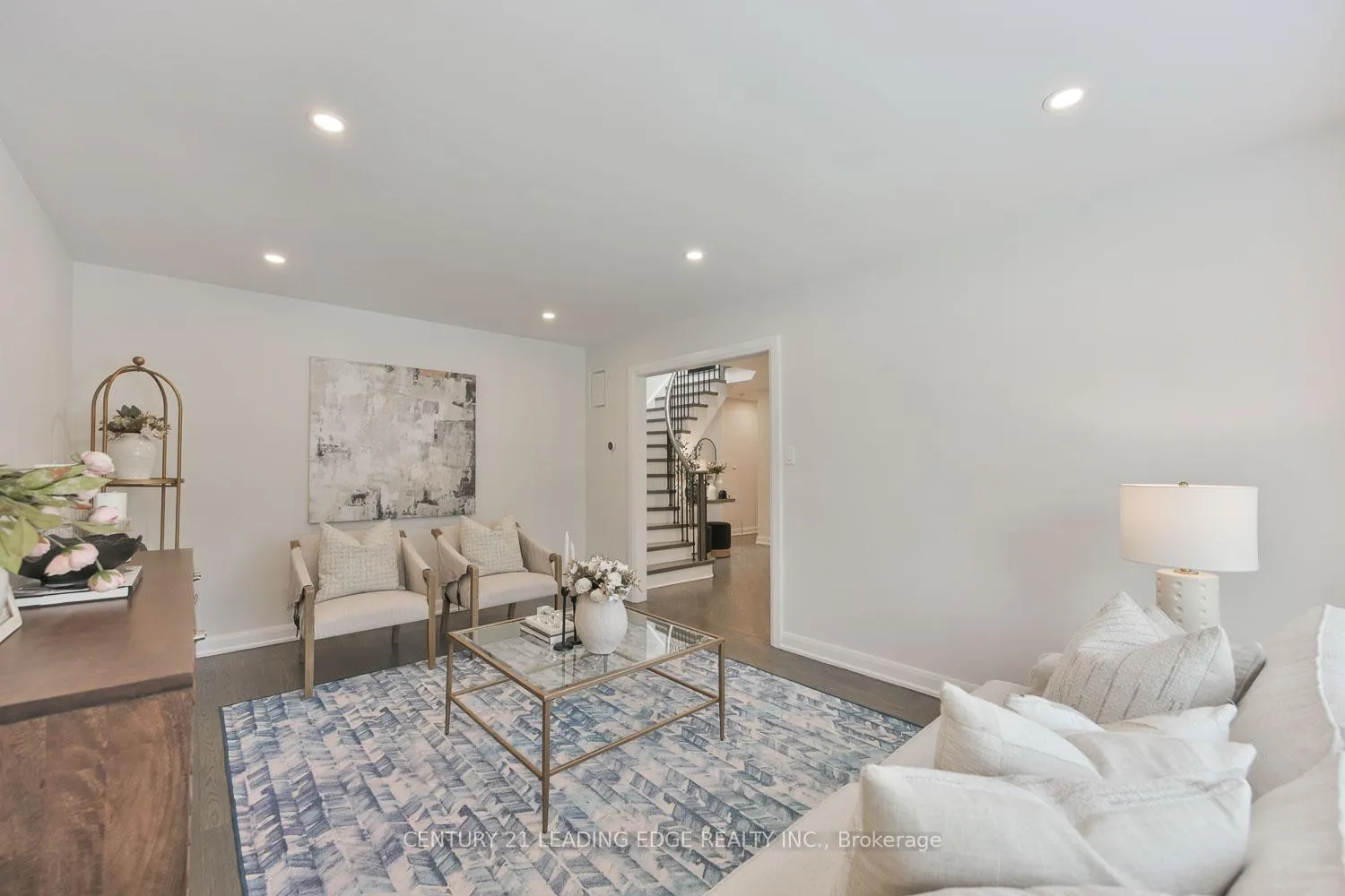 Photo 9 of 6 Dalecroft Circle, Markham, Unionville — HOMEH