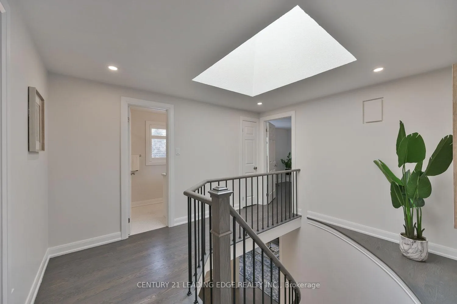 Photo 28 of 6 Dalecroft Circle, Markham, Unionville — HOMEH