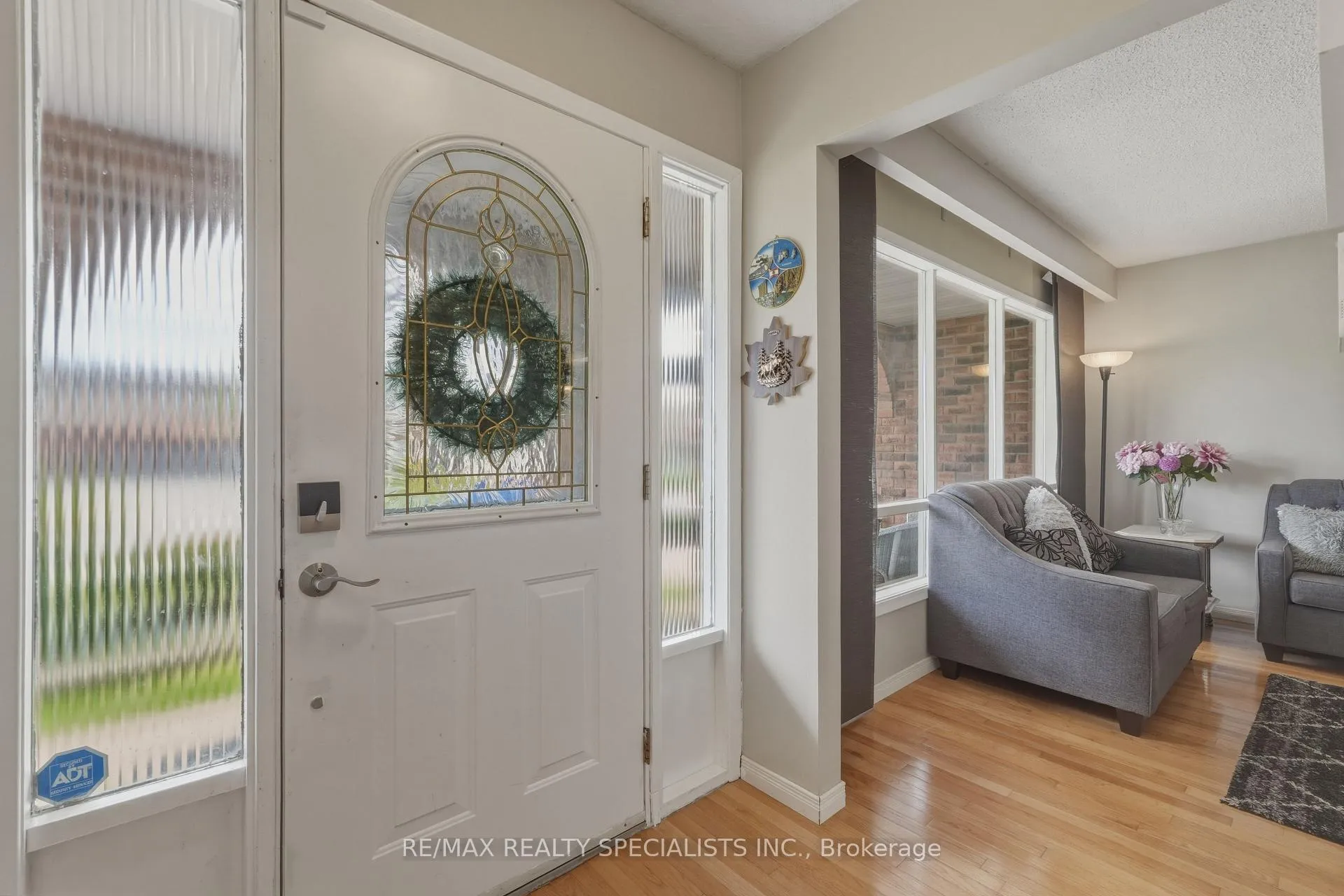 Photo 4 of 817 Syer Drive, Milton, Timberlea — HOMEH