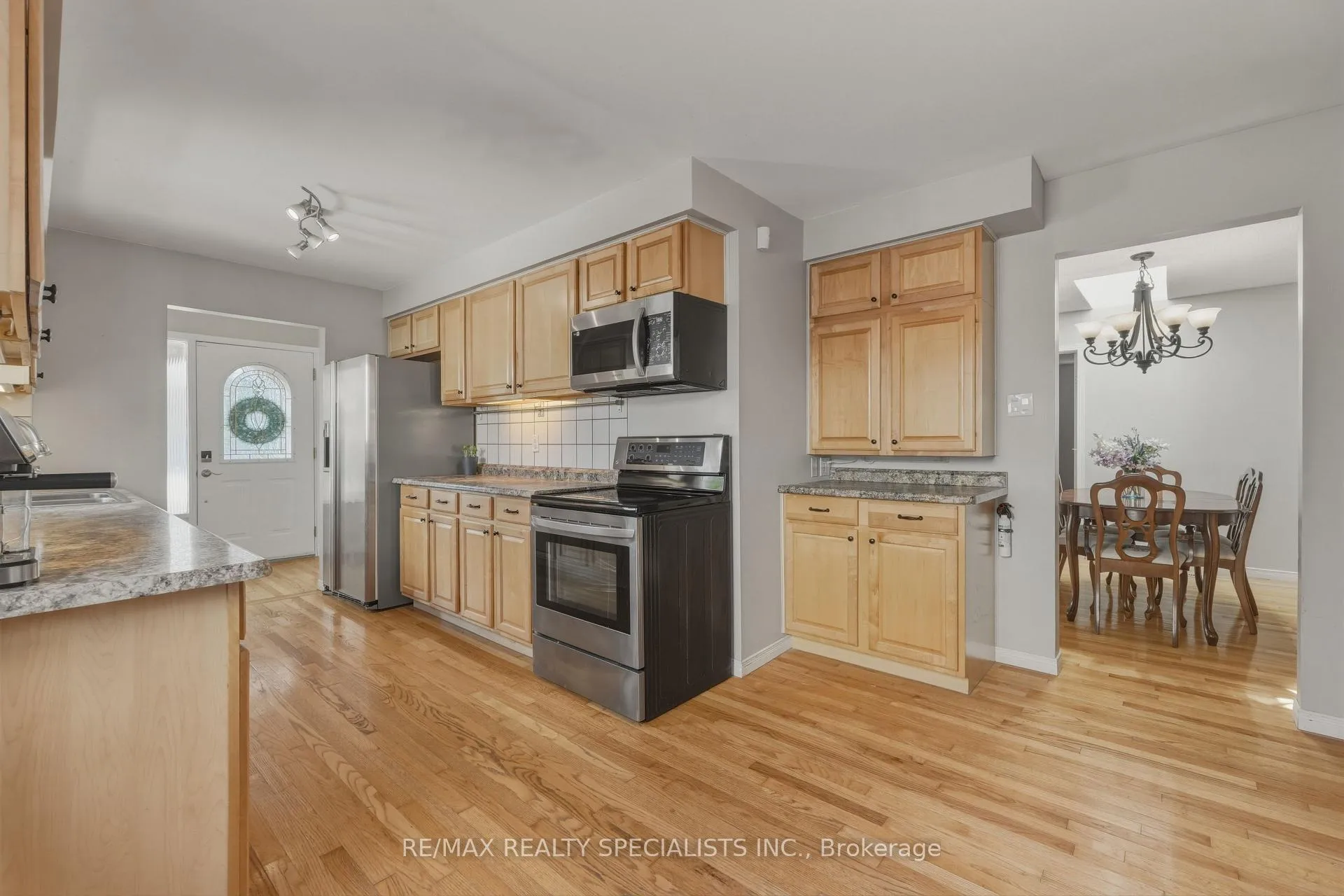 Photo 7 of 817 Syer Drive, Milton, Timberlea — HOMEH