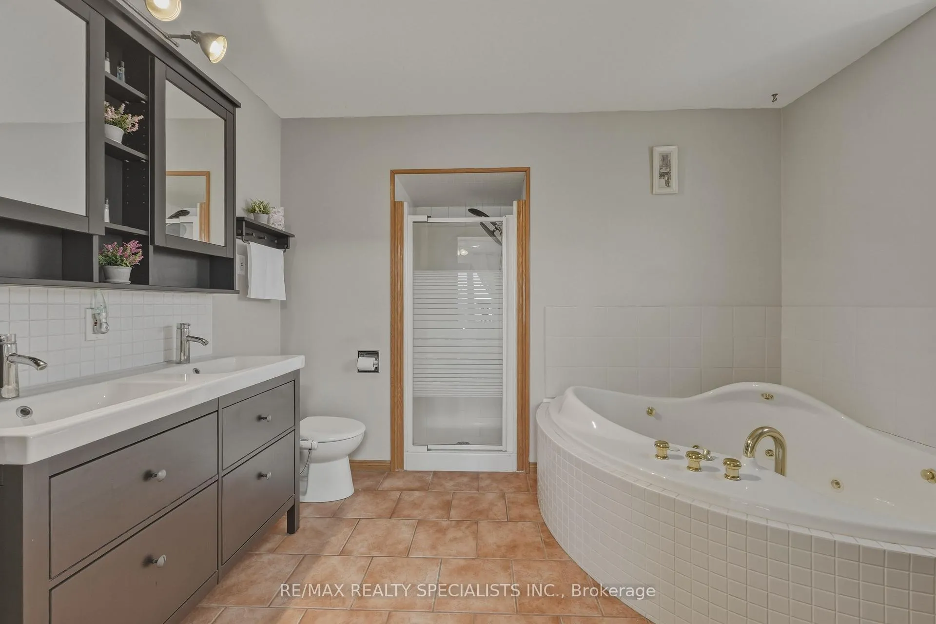 Photo 29 of 817 Syer Drive, Milton, Timberlea — HOMEH
