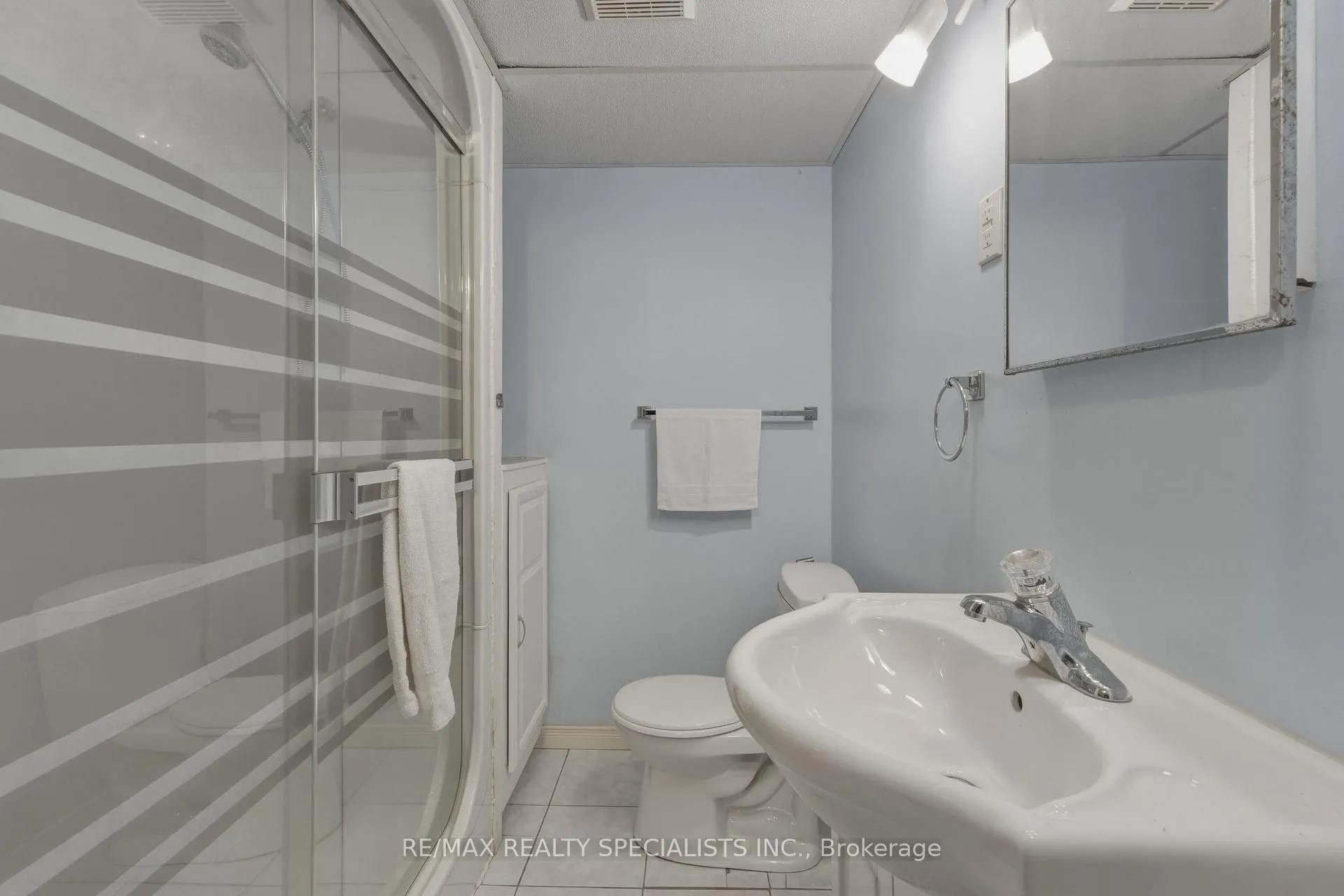 Photo 35 of 817 Syer Drive, Milton, Timberlea — HOMEH