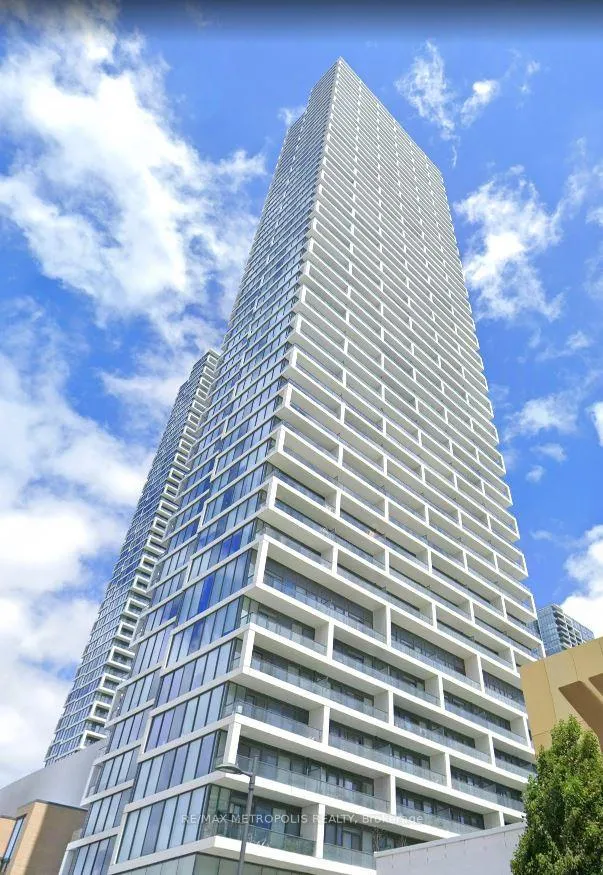 Front of Unit 505, 5 Buttermill Avenue