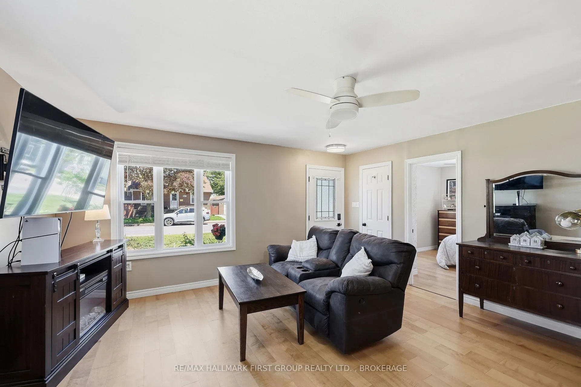 Photo 9 of 488 Nelson Street, Kingston, East of Sir John A. Blvd — HOMEH