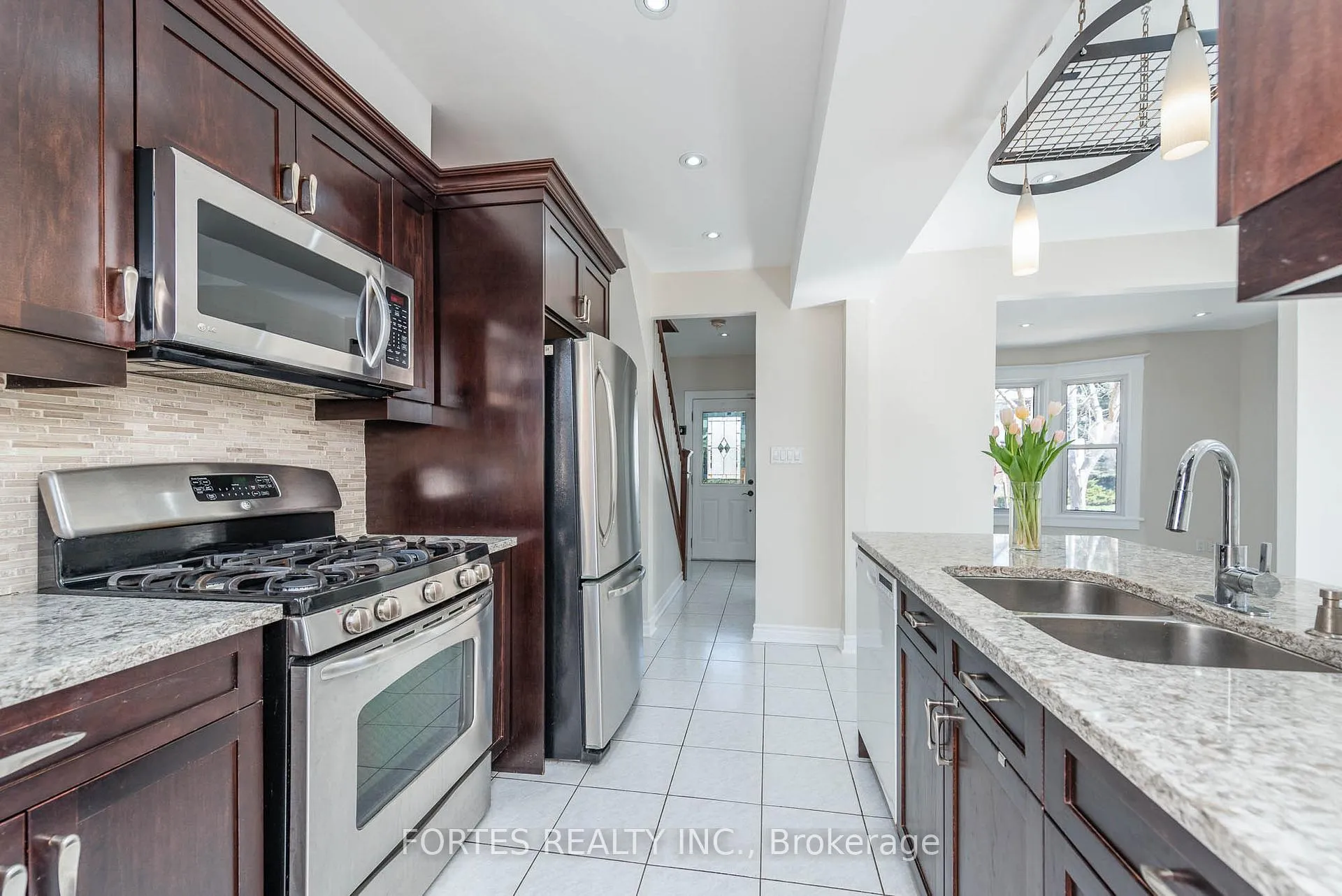 Photo 11 of 8 Spring Grove Avenue, Toronto, Weston-Pellam Park — HOMEH