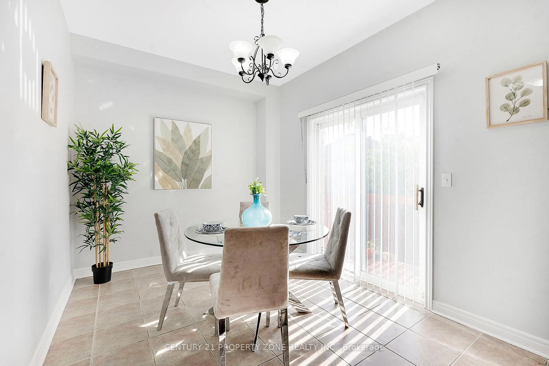 Photo 12 of 24 Signet Way, Vaughan, Vellore Village — HOMEH