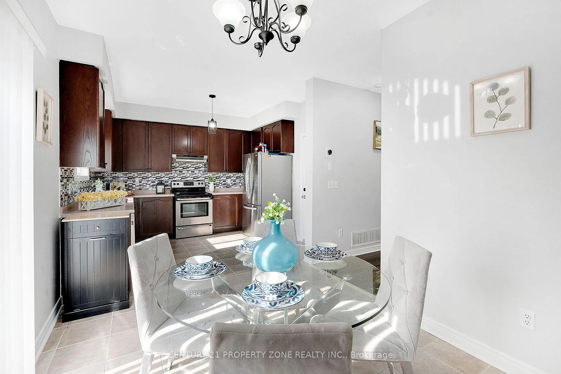 Photo 13 of 24 Signet Way, Vaughan, Vellore Village — HOMEH
