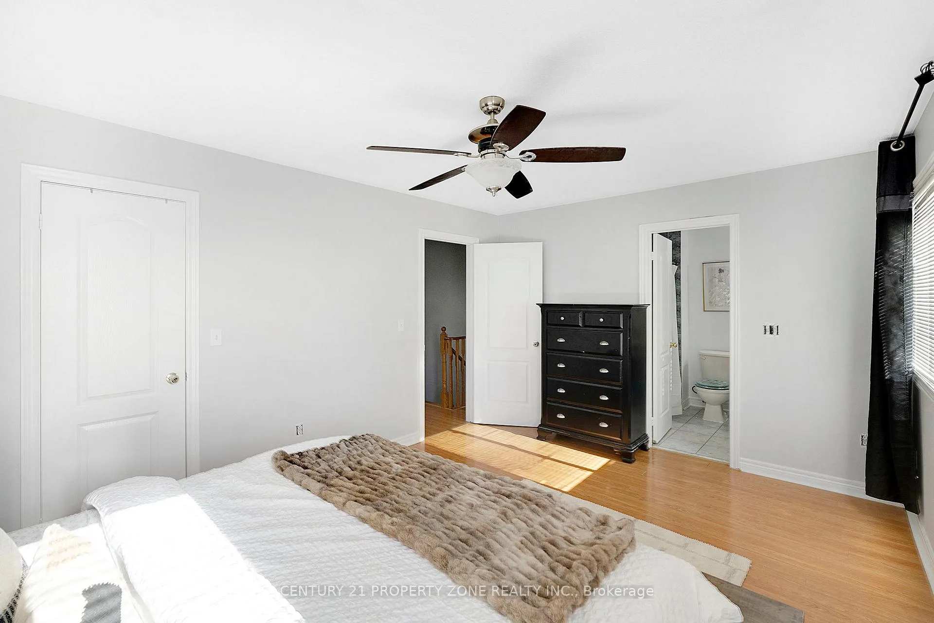 Photo 20 of 24 Signet Way, Vaughan, Vellore Village — HOMEH