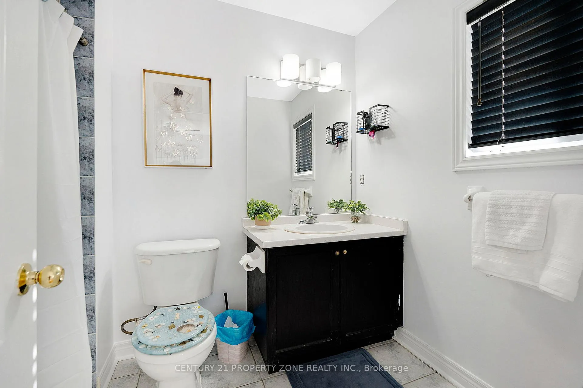Photo 21 of 24 Signet Way, Vaughan, Vellore Village — HOMEH