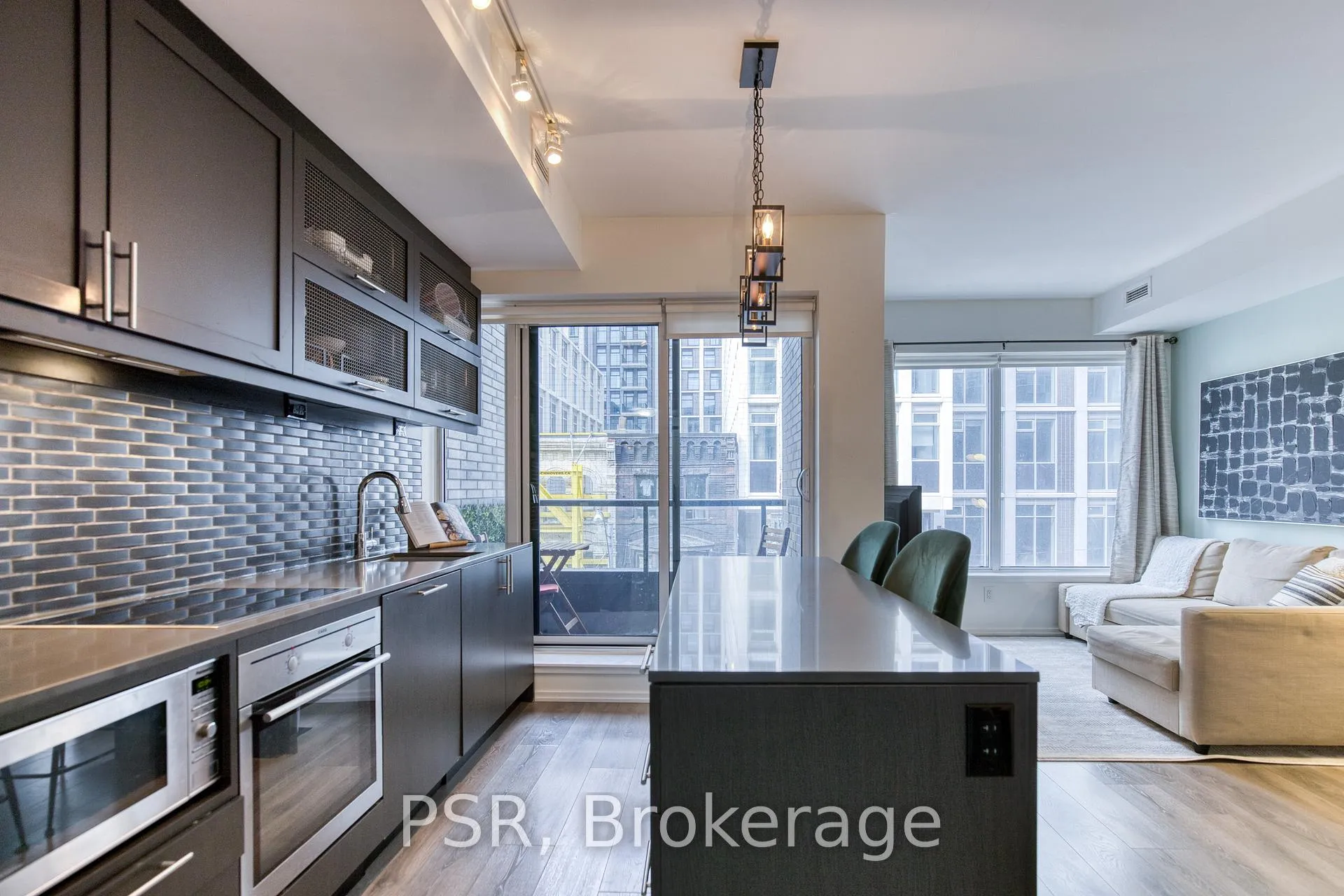Photo 1 of 783 Bathurst Street, Toronto, University — HOMEH