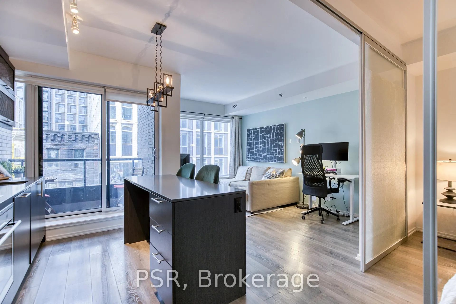 Photo 4 of 783 Bathurst Street, Toronto, University — HOMEH