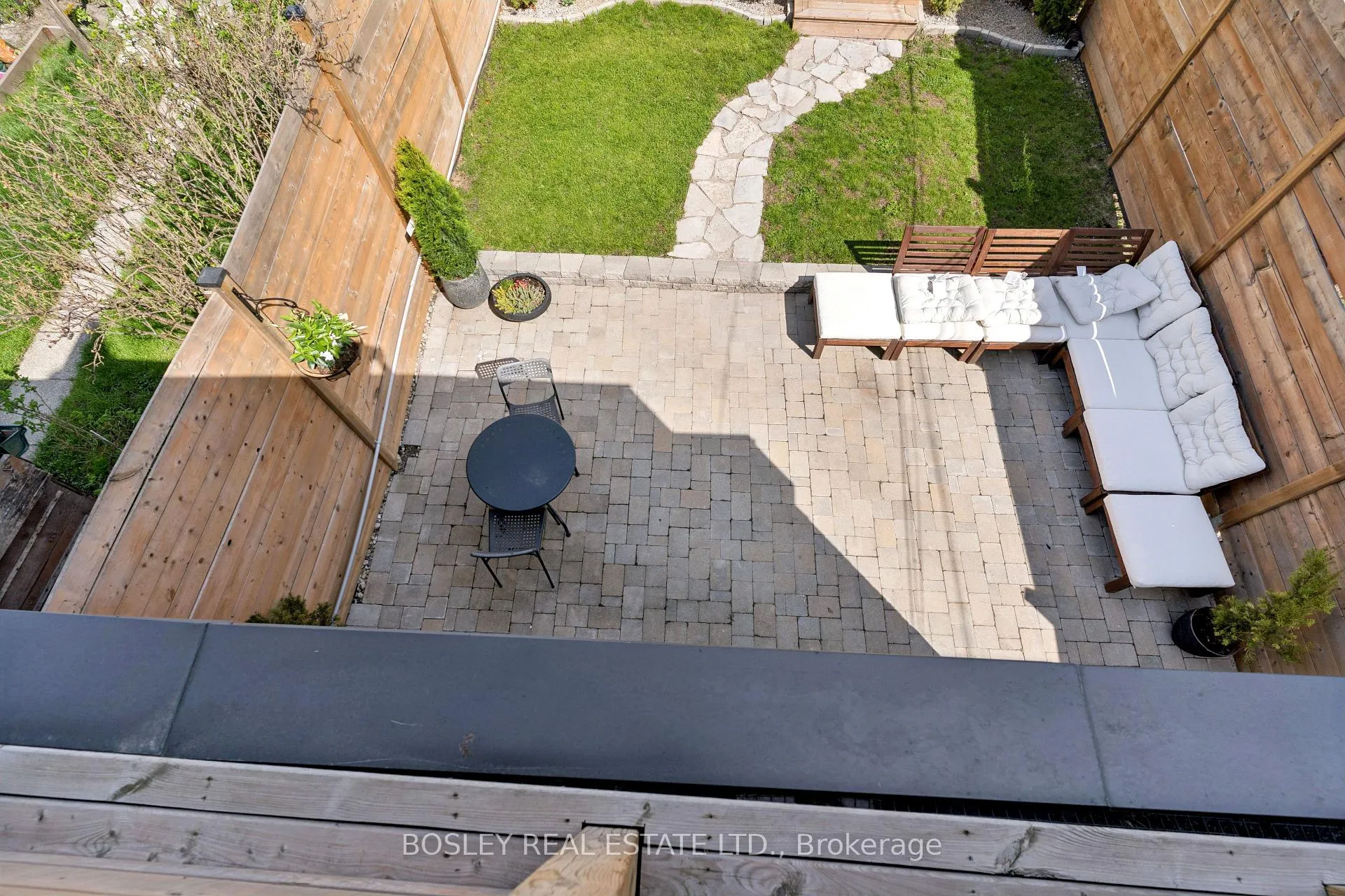Photo 31 of 40 Halton Street, Toronto, Trinity-Bellwoods — HOMEH