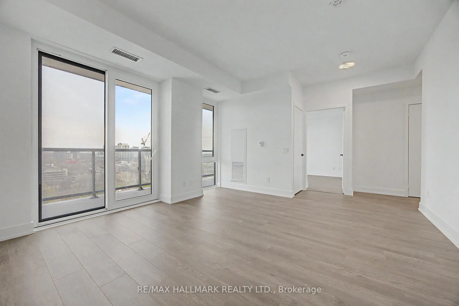 Photo 6 of Unit 1711, 308 Jarvis Street, Toronto, Church-Yonge Corridor — HOMEH