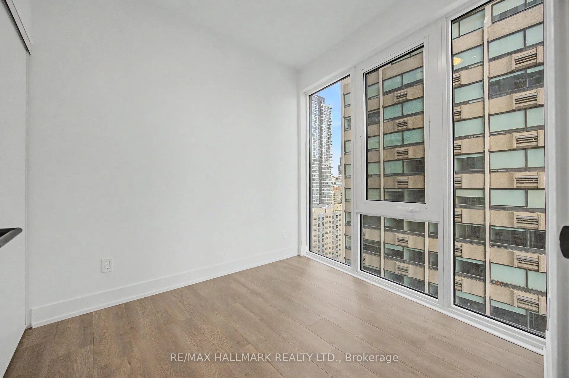 Photo 13 of Unit 1711, 308 Jarvis Street, Toronto, Church-Yonge Corridor — HOMEH